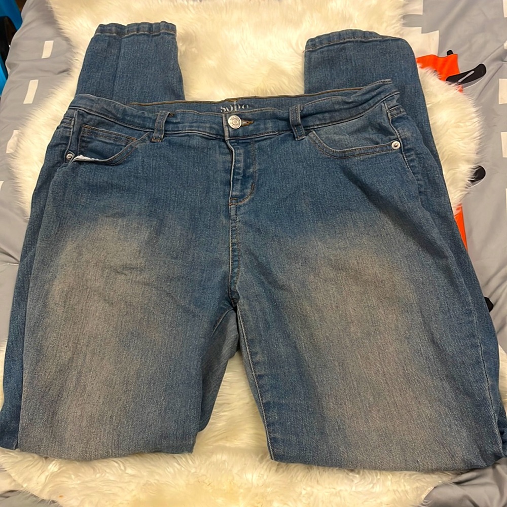 Women’s New York and company jeans size 10